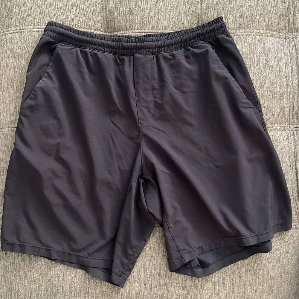 Lululemon linerless Pace Breaker shorts